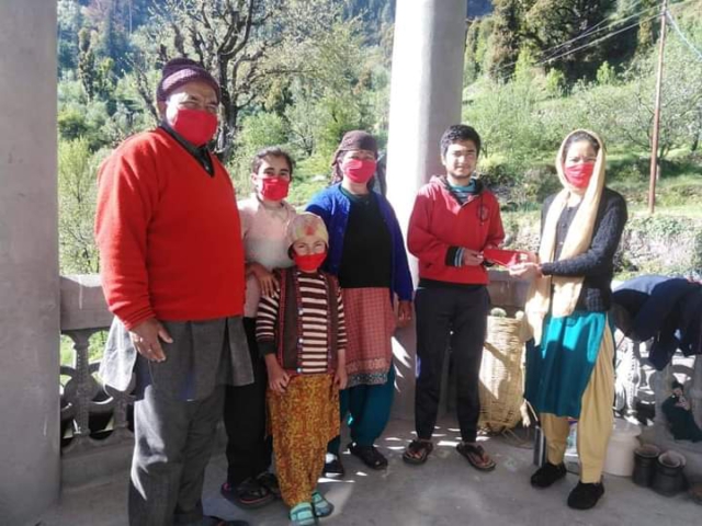 FREE MASK DISTRIBUTION BY DISHA WORKERS DURING COVID PANDEMIC